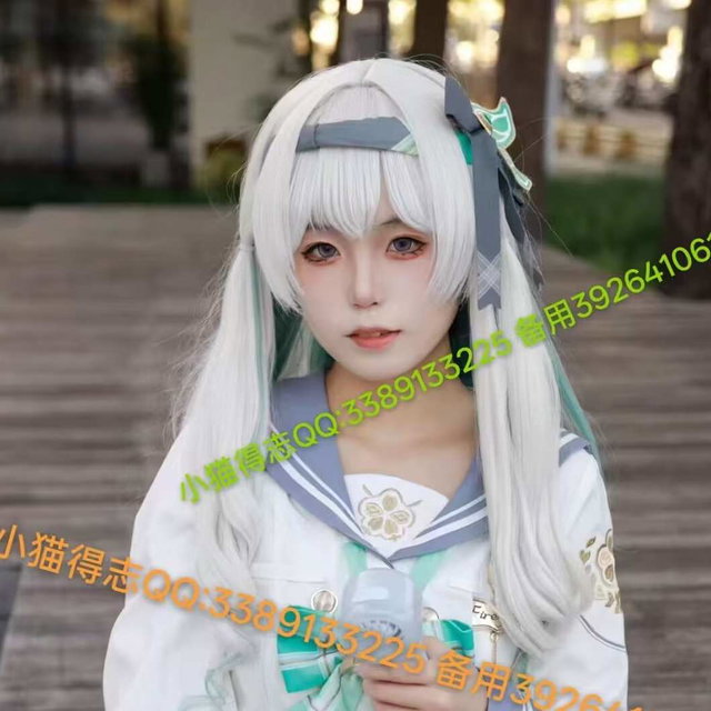 小猫得志cos流萤x小番茄