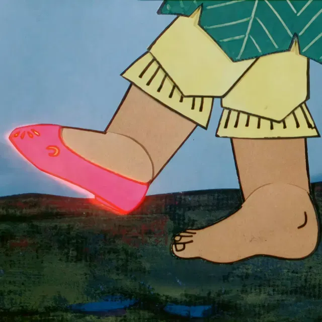 蛇眸觑破铁骨漏，莲履巧施三辱刑