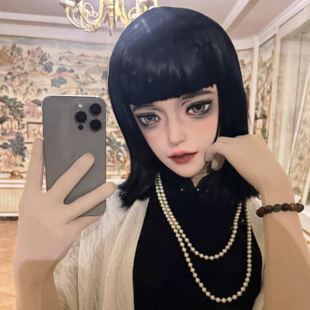 黑旗袍
