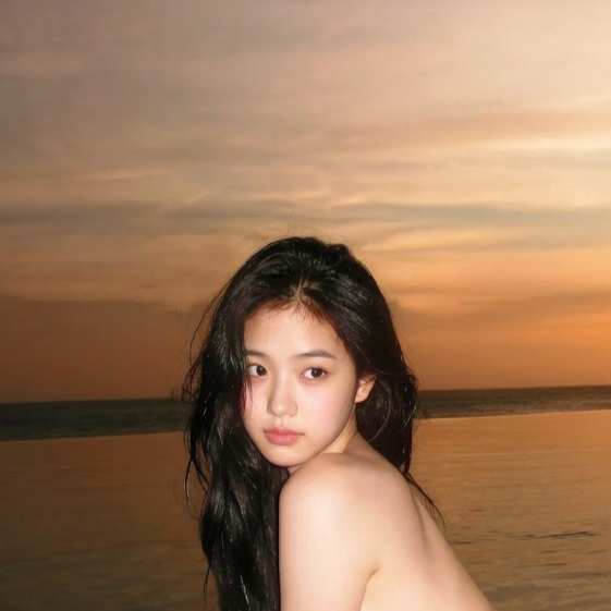 Beach QIoMn1
