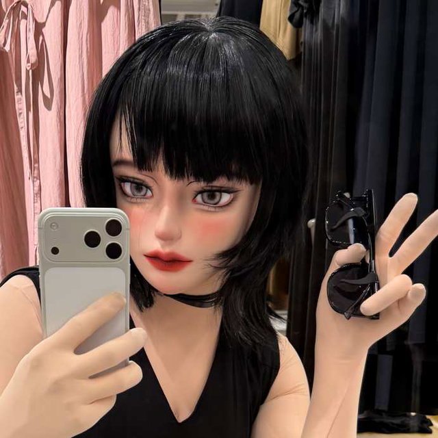 黑V裙子